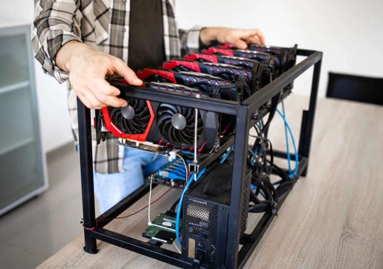 Crypto Mining Rig for Beginners: Your Complete Guide to Building & Profits